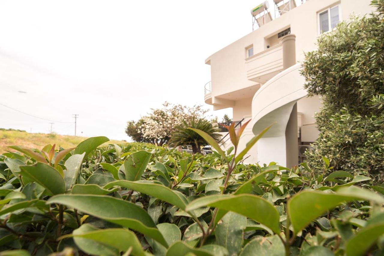Allview Apartments Palaiochora Esterno foto